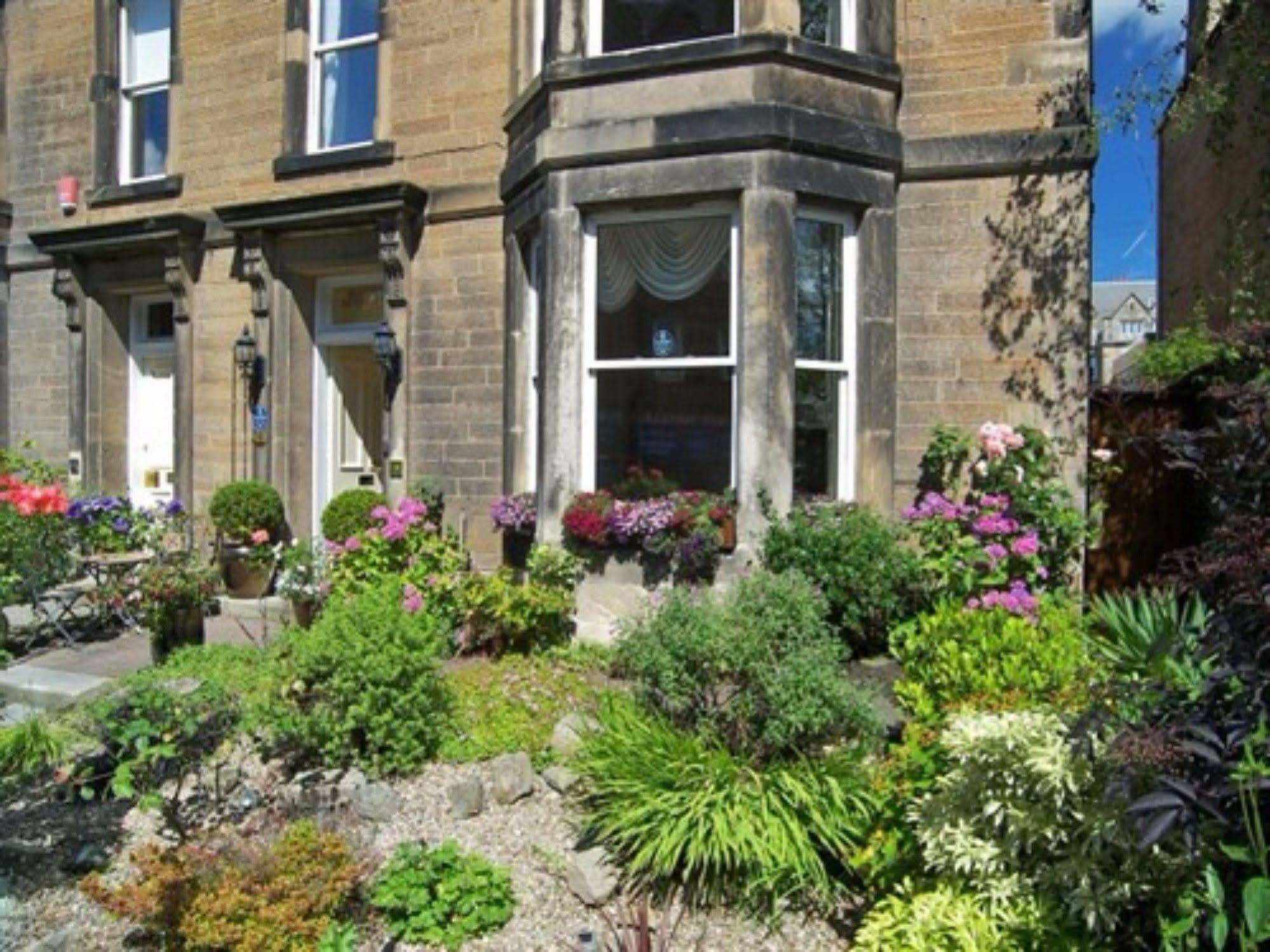 Highfield Guest House Edinburg Exteriör bild